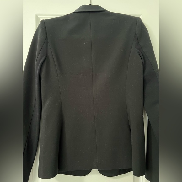 BCBGMAXAZRIA Kamryn Slim Classic Blazer (XS) - Picture 3 of 7